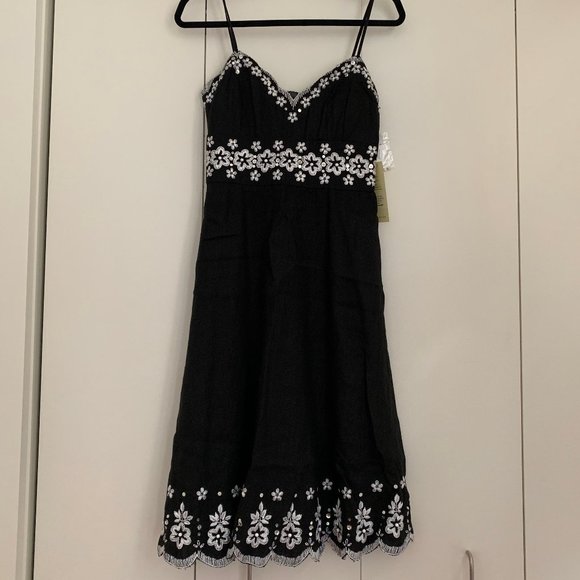 muse linen dress